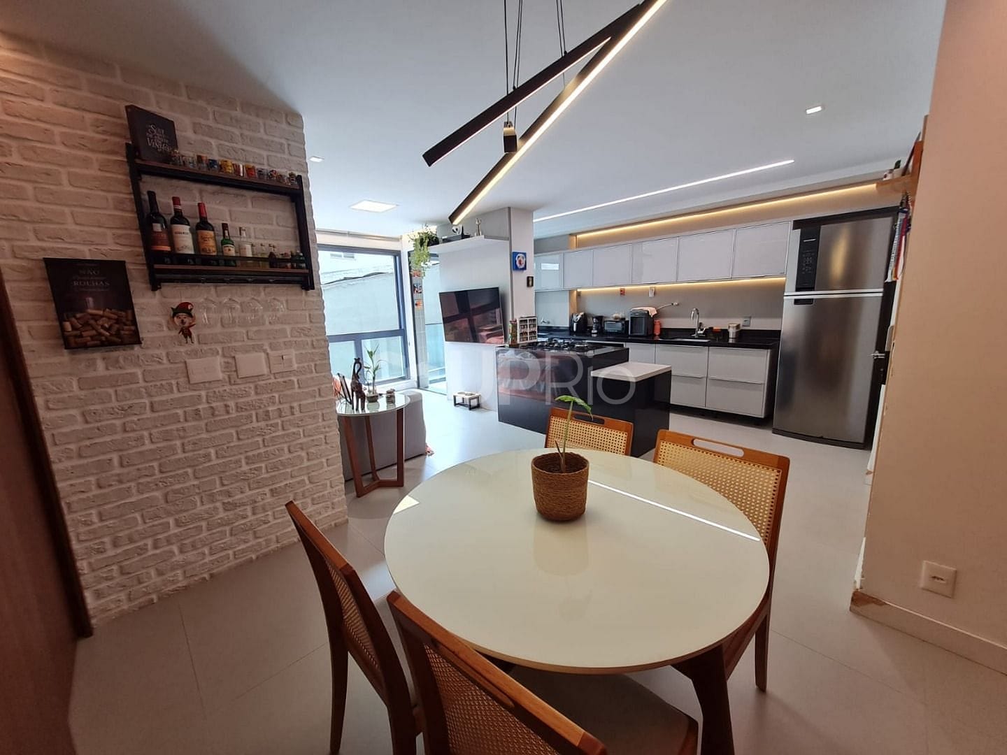 Apartamento à venda com 2 quartos, 67m² - Foto 5