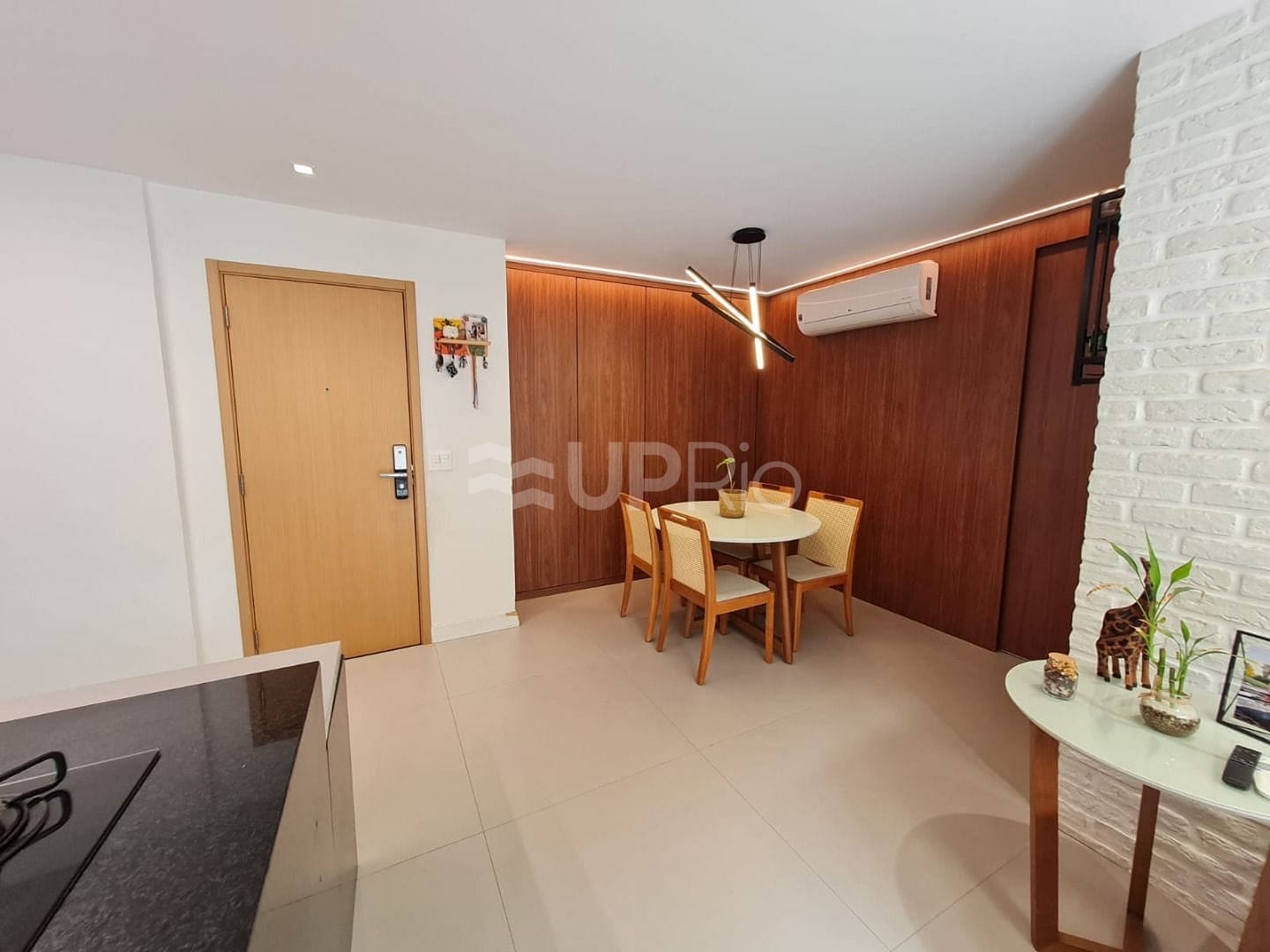 Apartamento à venda com 2 quartos, 67m² - Foto 4