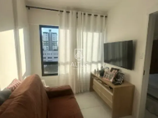 Apartamento 1 quarto e 1 banheiro, à venda, no bairro Imbuí em Salvador
