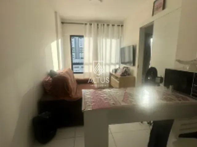 Apartamento 1 quarto e 1 banheiro, à venda, no bairro Imbuí em Salvador