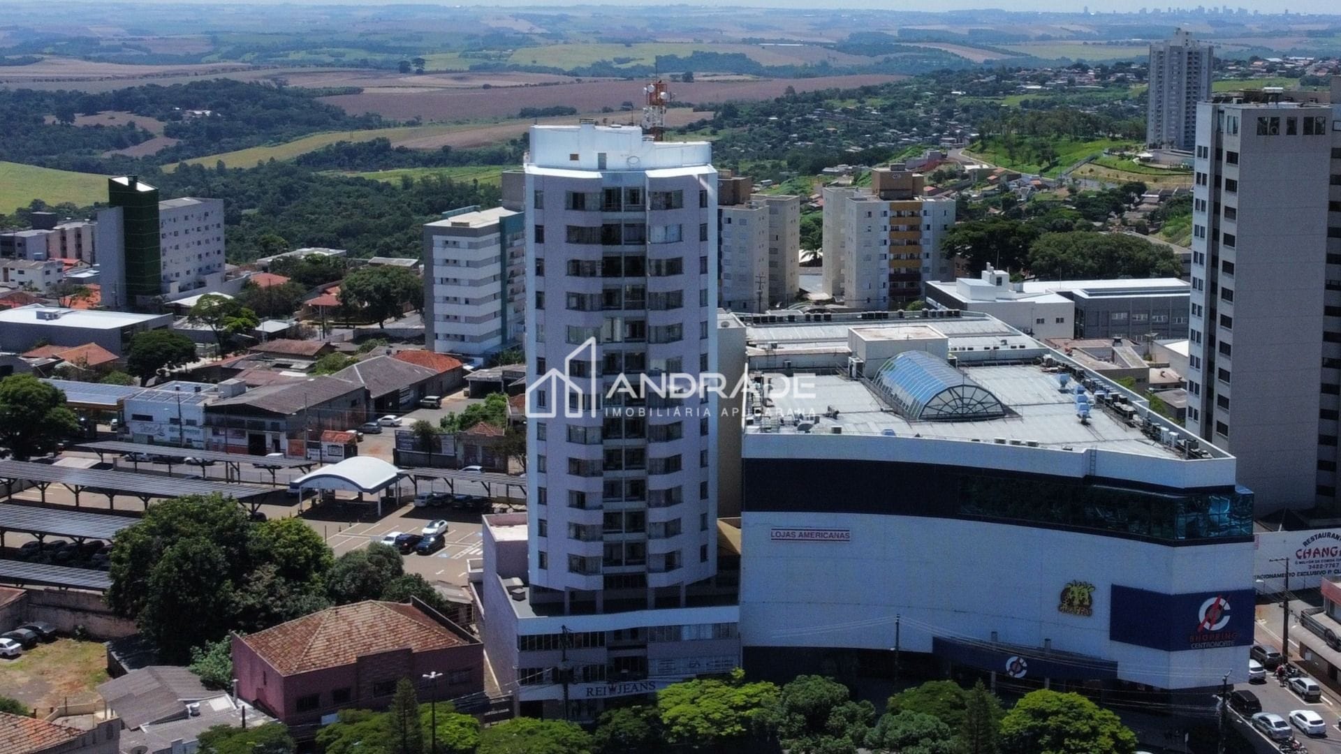 Apartamento à venda com 3 quartos, 68m² - Foto 2