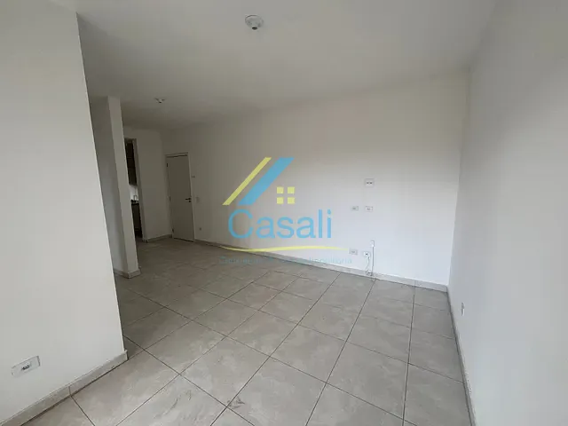 Apartamento 2 quartos e 1 banheiro, à venda ou para alugar, no bairro Vila Santa Isabel em São Roque