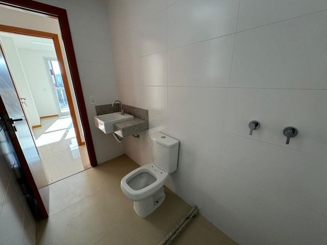Apartamento com 100m² 3 quartos e 2 banheiros, à venda, no bairro Praia do Canto em Vitória