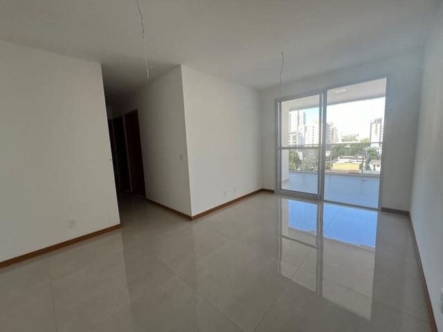Apartamento com 100m² 3 quartos e 2 banheiros, à venda, no bairro Praia do Canto em Vitória