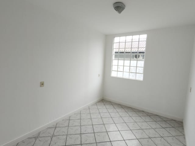 Apartamento 3 quartos e 1 banheiro, à venda ou para alugar, no bairro Centro em Pomerode