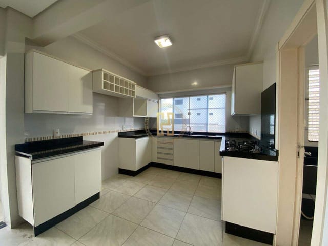 Apartamento com 251m² 3 quartos e 2 banheiros, à venda, no bairro Jardim das Orquídeas em Nova Mutum