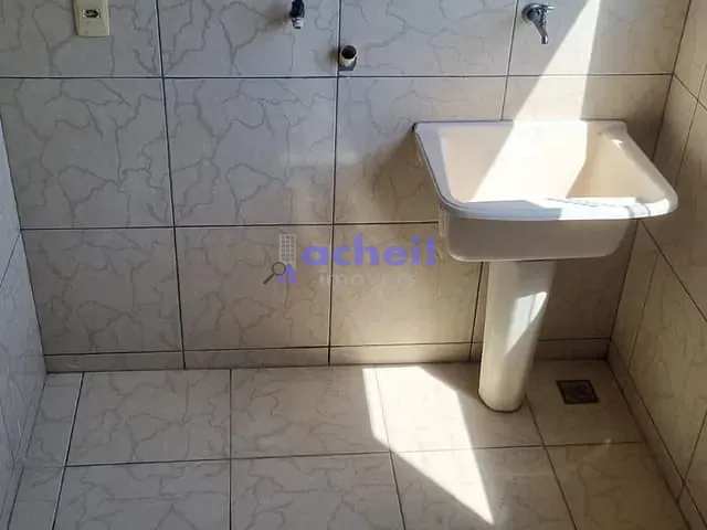Apartamento 2 quartos e 1 banheiro, para alugar, no bairro parque residencialcidade alta em Rondonópolis