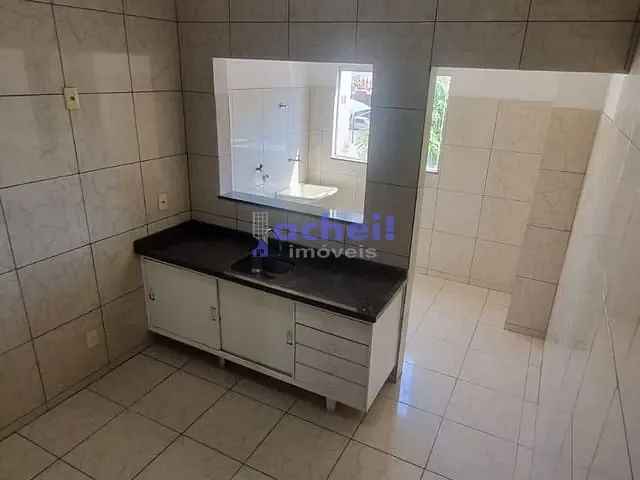 Apartamento 2 quartos e 1 banheiro, para alugar, no bairro parque residencialcidade alta em Rondonópolis