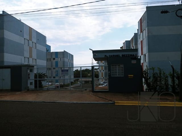 Apartamento com 50m² 2 quartos e 1 banheiro, à venda, no bairro Jardim Strass em Londrina