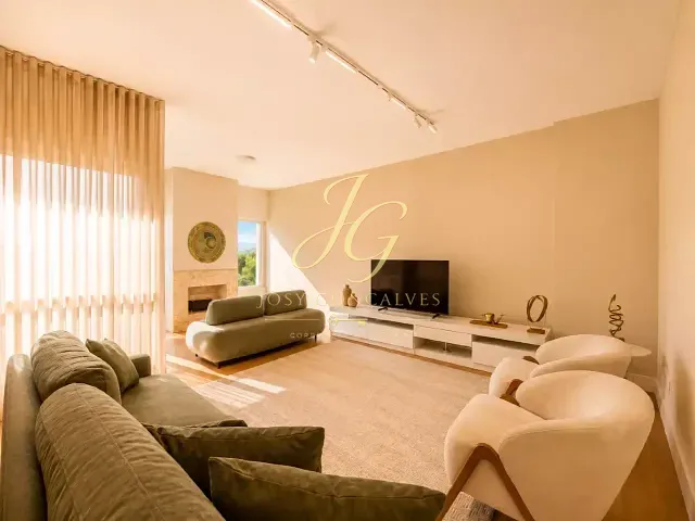 Apartamento 4 quartos e 5 banheiros, à venda, no bairro Jardim Armênia em Mogi das Cruzes
