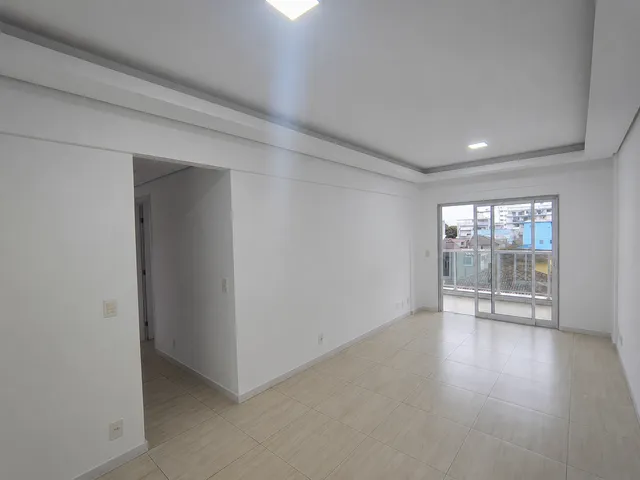 Apartamento com 90m² 3 quartos e 2 banheiros, para alugar, no bairro Vila Valqueire em Rio de Janeiro