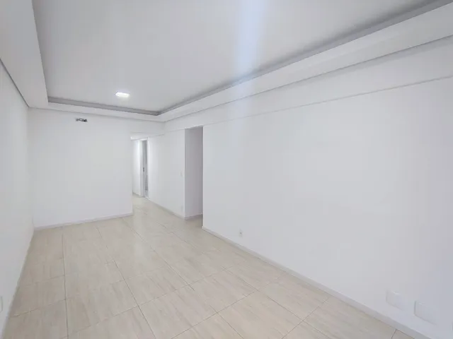 Apartamento com 90m² 3 quartos e 2 banheiros, para alugar, no bairro Vila Valqueire em Rio de Janeiro
