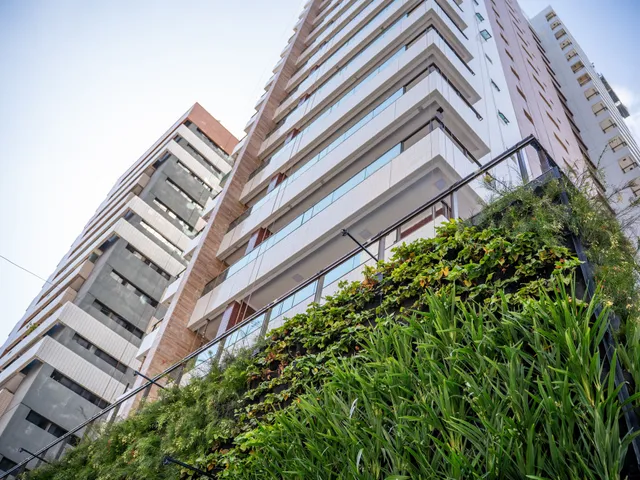 Apartamento 2 quartos e 2 banheiros, à venda, no bairro Meireles em Fortaleza