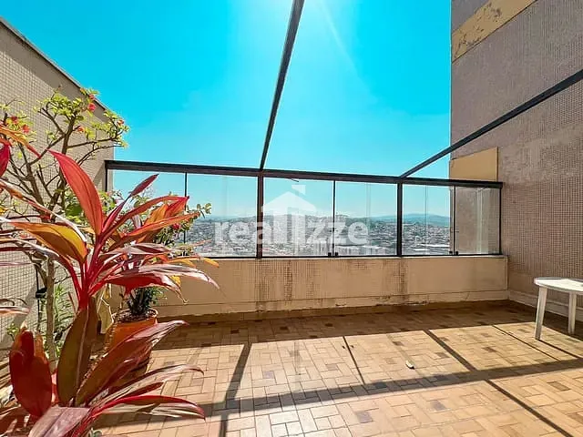 Apartamento com 240m² 3 quartos e 2 banheiros, à venda, no bairro Centro em Itapira