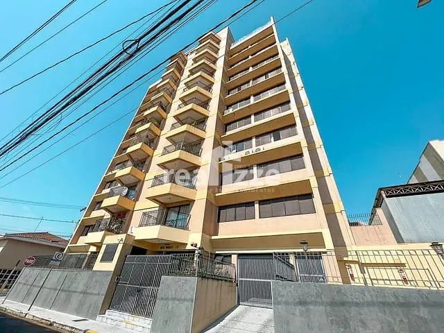 Apartamento com 240m² 3 quartos e 2 banheiros, à venda, no bairro Centro em Itapira