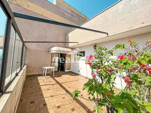 Apartamento com 240m² 3 quartos e 2 banheiros, à venda, no bairro Centro em Itapira