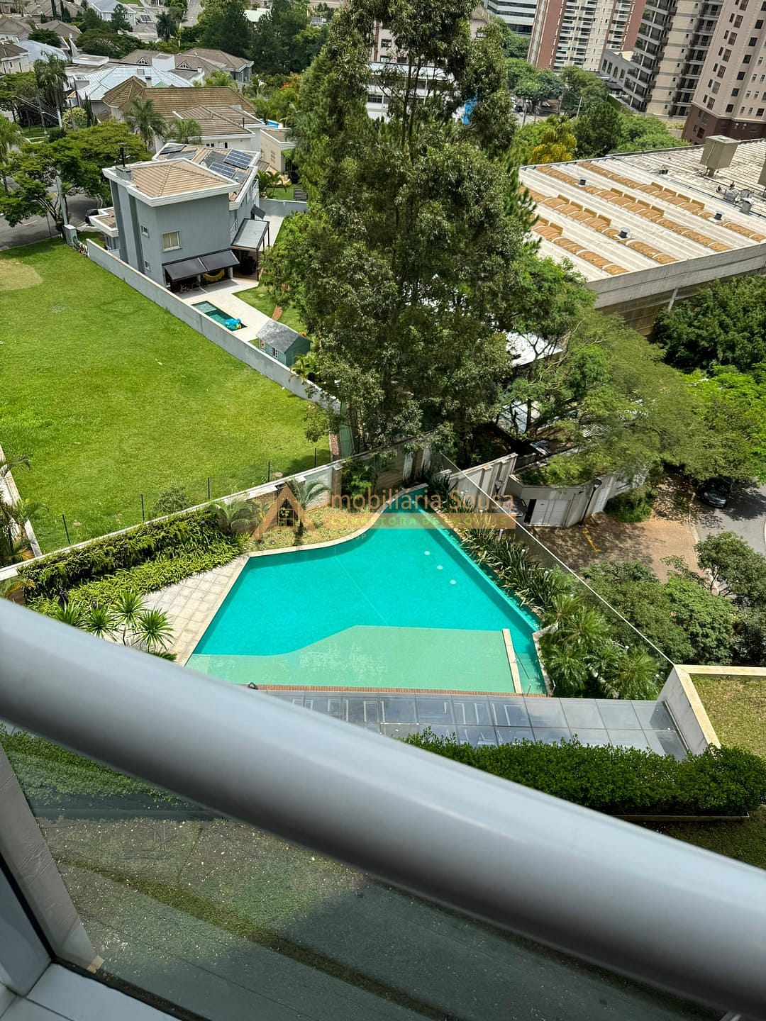 Apartamento para alugar com 1 quarto, 50m² - Foto 31
