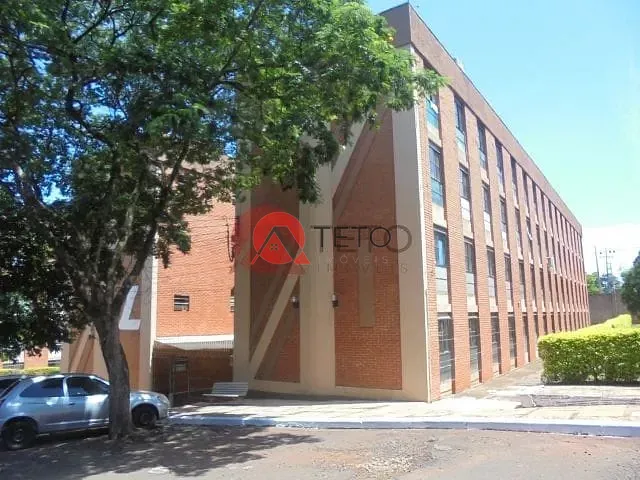 Apartamento 3 quartos e 1 banheiro, para alugar, no bairro ZONA 07 em Maringá