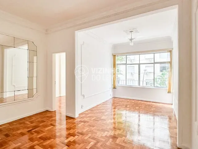 Apartamento com 82m² 3 quartos e 2 banheiros, à venda, no bairro Leme em Rio de Janeiro