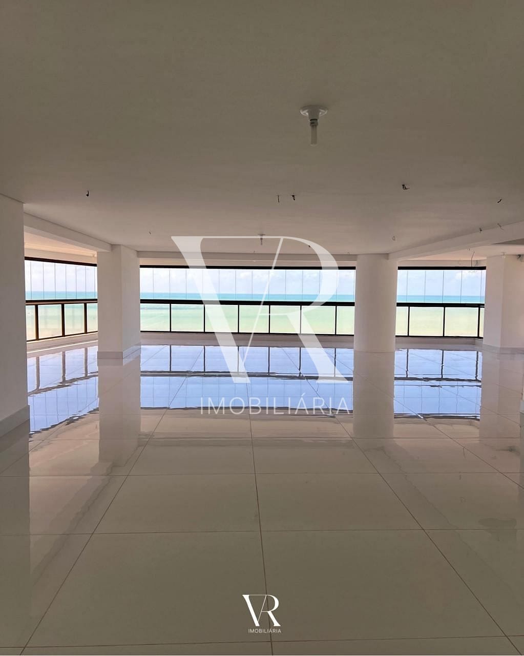 Apartamento à venda com 4 quartos, 414m² - Foto 1