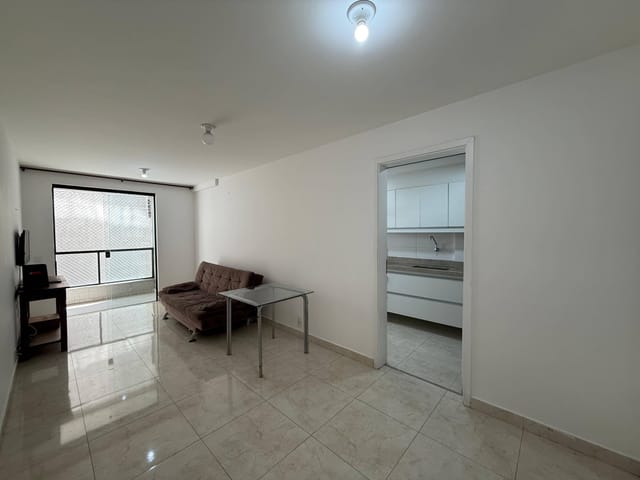 Apartamento 1 quarto e 1 banheiro, à venda, no bairro Braga em Cabo Frio