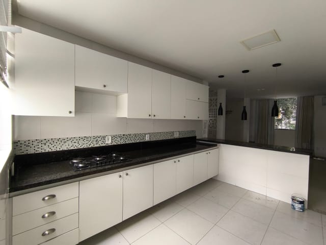 Apartamento com 97m² 2 quartos e 3 banheiros, à venda, no bairro centro em Governador Valadares