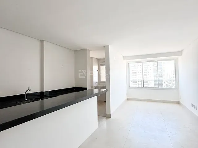 Apartamento 2 quartos e 2 banheiros, à venda, no bairro Setor Bueno em Goiânia