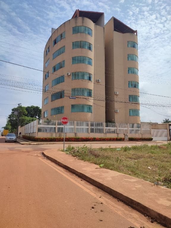 Apartamento à venda e aluguel com 2 quartos, 66m² - Foto 2