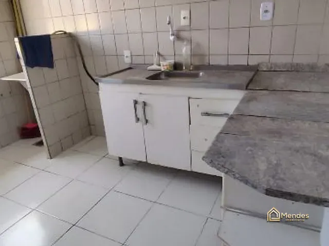 Apartamento com 48m² 2 quartos e 1 banheiro, à venda, no bairro Sítio Cercado em Curitiba