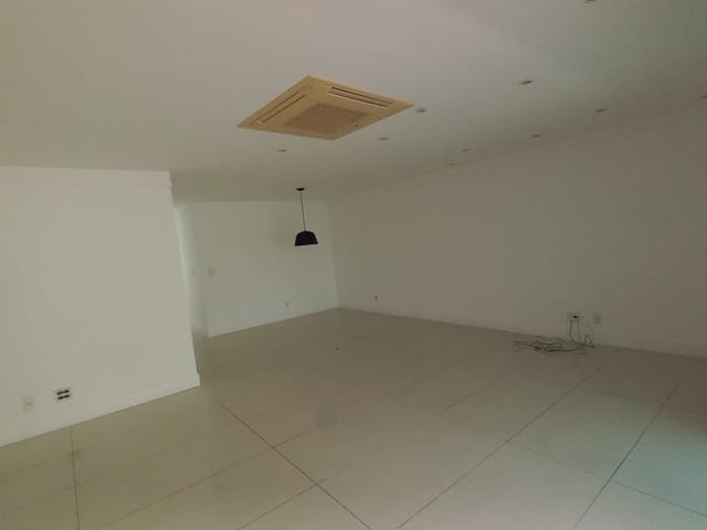 Apartamento com 188m² 3 quartos e 4 banheiros, à venda ou para alugar, no bairro Recreio dos Bandeirantes em Rio de Janeiro