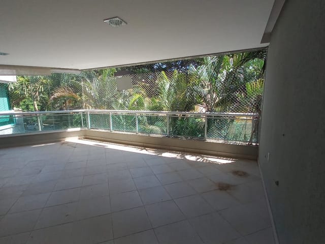Apartamento com 188m² 3 quartos e 4 banheiros, à venda ou para alugar, no bairro Recreio dos Bandeirantes em Rio de Janeiro