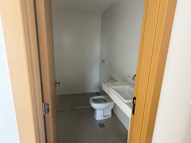 Apartamento 2 quartos e 2 banheiros, à venda, no bairro Setor Bueno em Goiânia