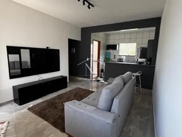 Apartamento 1 quarto e 1 banheiro, para alugar, no bairro Centro em Maricá