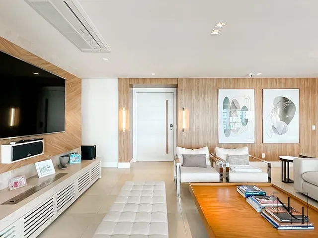 Apartamento com 250m² 4 quartos e 6 banheiros, à venda, no bairro Chácara Santo Antônio em São Paulo