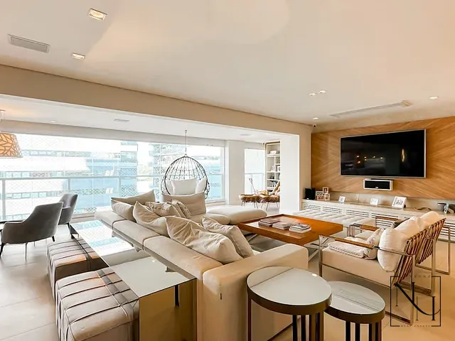 Apartamento com 250m² 4 quartos e 6 banheiros, à venda, no bairro Chácara Santo Antônio em São Paulo