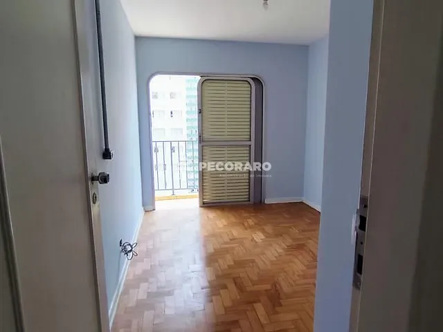 Apartamento 2 quartos e 2 banheiros, para alugar, no bairro Moema em São Paulo