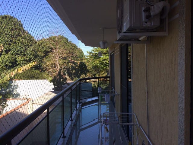 Apartamento 3 quartos e 2 banheiros, à venda, no bairro Costazul em Rio das Ostras