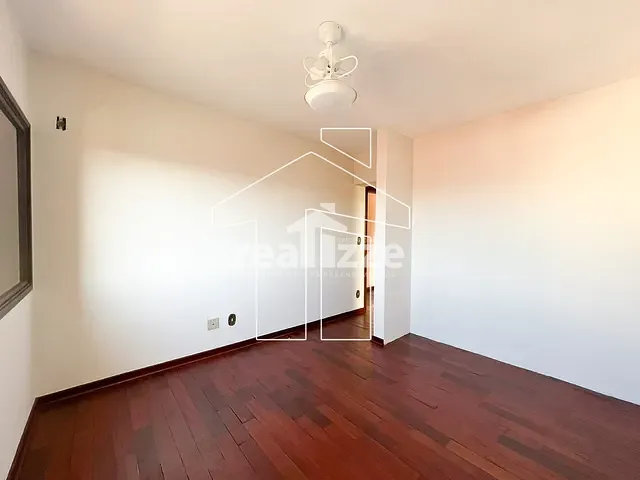 Apartamento com 118m² 3 quartos e 2 banheiros, à venda, no bairro Centro em Itapira