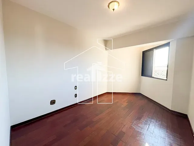 Apartamento com 118m² 3 quartos e 2 banheiros, à venda, no bairro Centro em Itapira