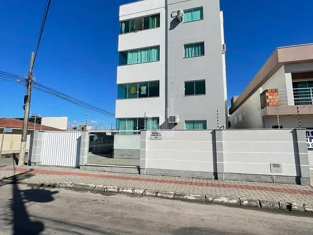 Apartamento com 65m² 2 quartos e 1 banheiro, para alugar, no bairro Universitário em Tijucas