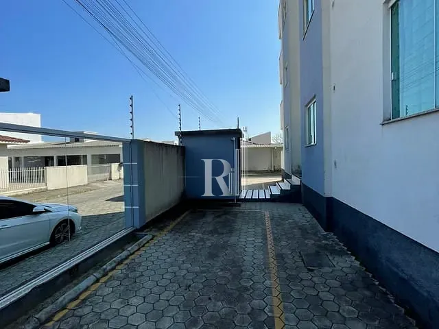 Apartamento com 65m² 2 quartos e 1 banheiro, para alugar, no bairro Universitário em Tijucas