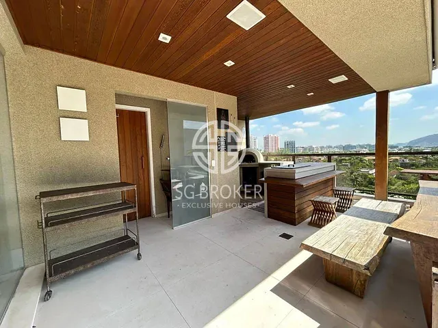Cobertura / Penthouse com 350m² 3 quartos e 5 banheiros, à venda, no bairro Barra da Tijuca em Rio de Janeiro