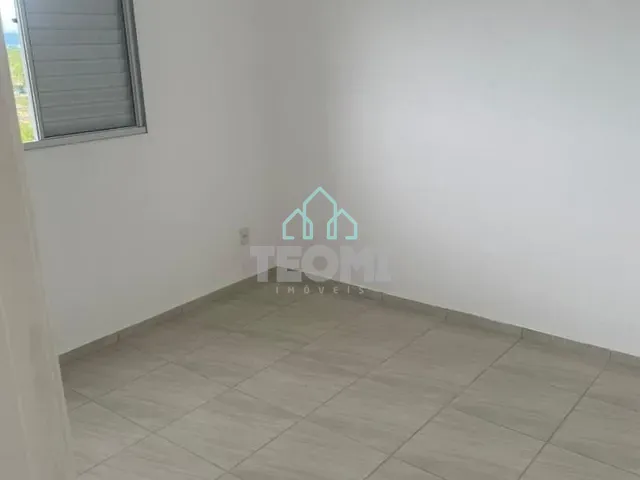 Apartamento 2 quartos e 1 banheiro, à venda, no bairro Parque Senhor do Bonfim em Taubaté