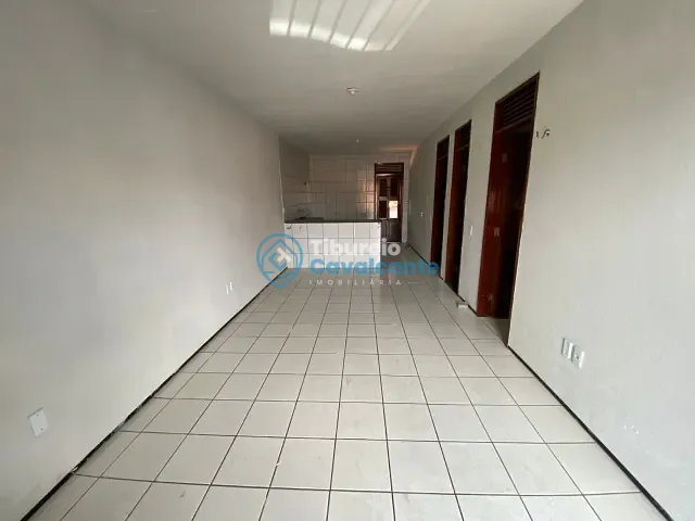 Apartamento 2 quartos e 1 banheiro, para alugar, no bairro Centro em Maranguape