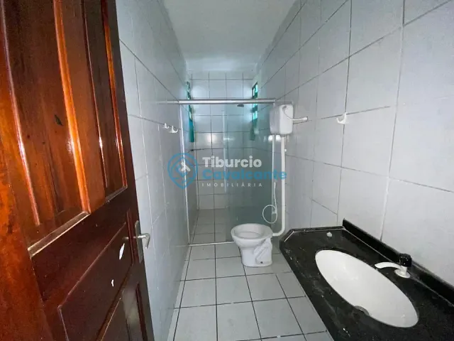 Apartamento 2 quartos e 1 banheiro, para alugar, no bairro Centro em Maranguape