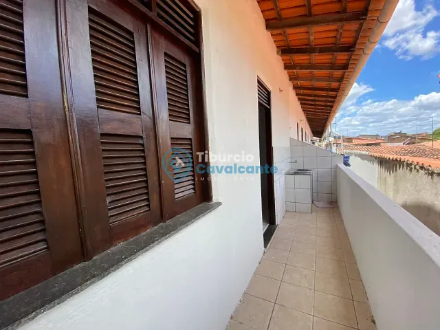 Apartamento 2 quartos e 1 banheiro, para alugar, no bairro Centro em Maranguape