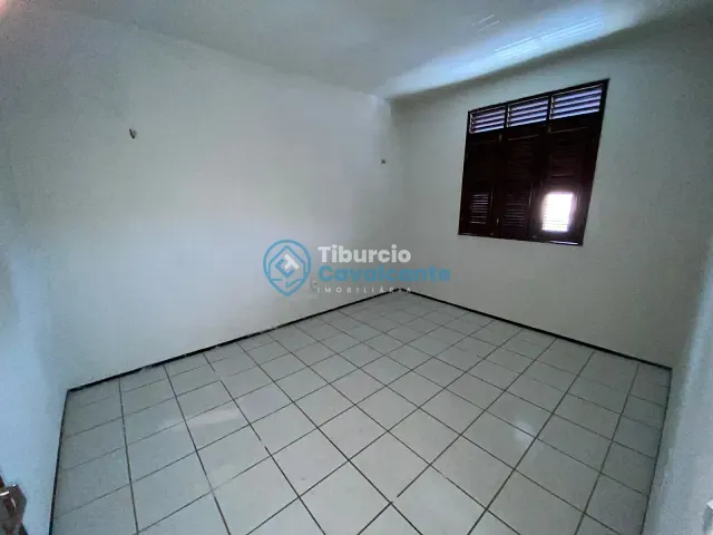 Apartamento 2 quartos e 1 banheiro, para alugar, no bairro Centro em Maranguape