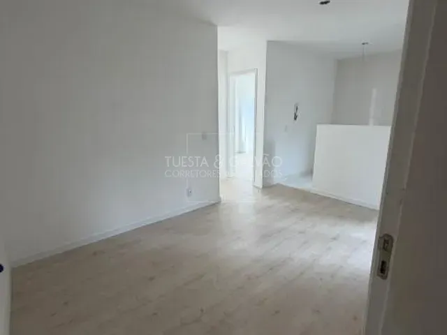 Apartamento com 42m² 2 quartos e 1 banheiro, à venda, no bairro Bom Jesus em Campo Largo