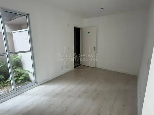 Apartamento com 42m² 2 quartos e 1 banheiro, à venda, no bairro Bom Jesus em Campo Largo