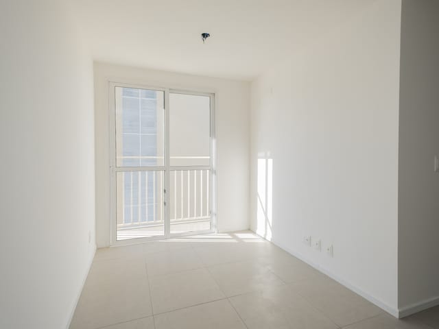 Apartamento com 50m² 2 quartos e 1 banheiro, para alugar, no bairro Centro em Pelotas
